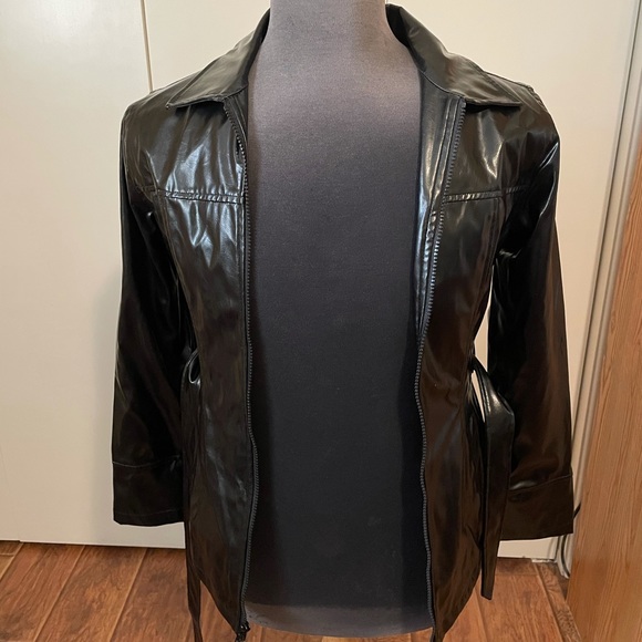 Black Outer Edge Jacket size medium - Picture 2 of 6